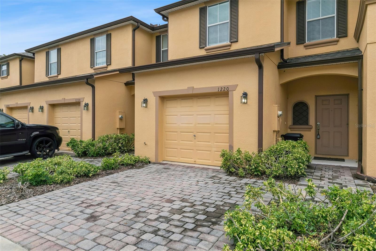 1220 TWIN TREES LN