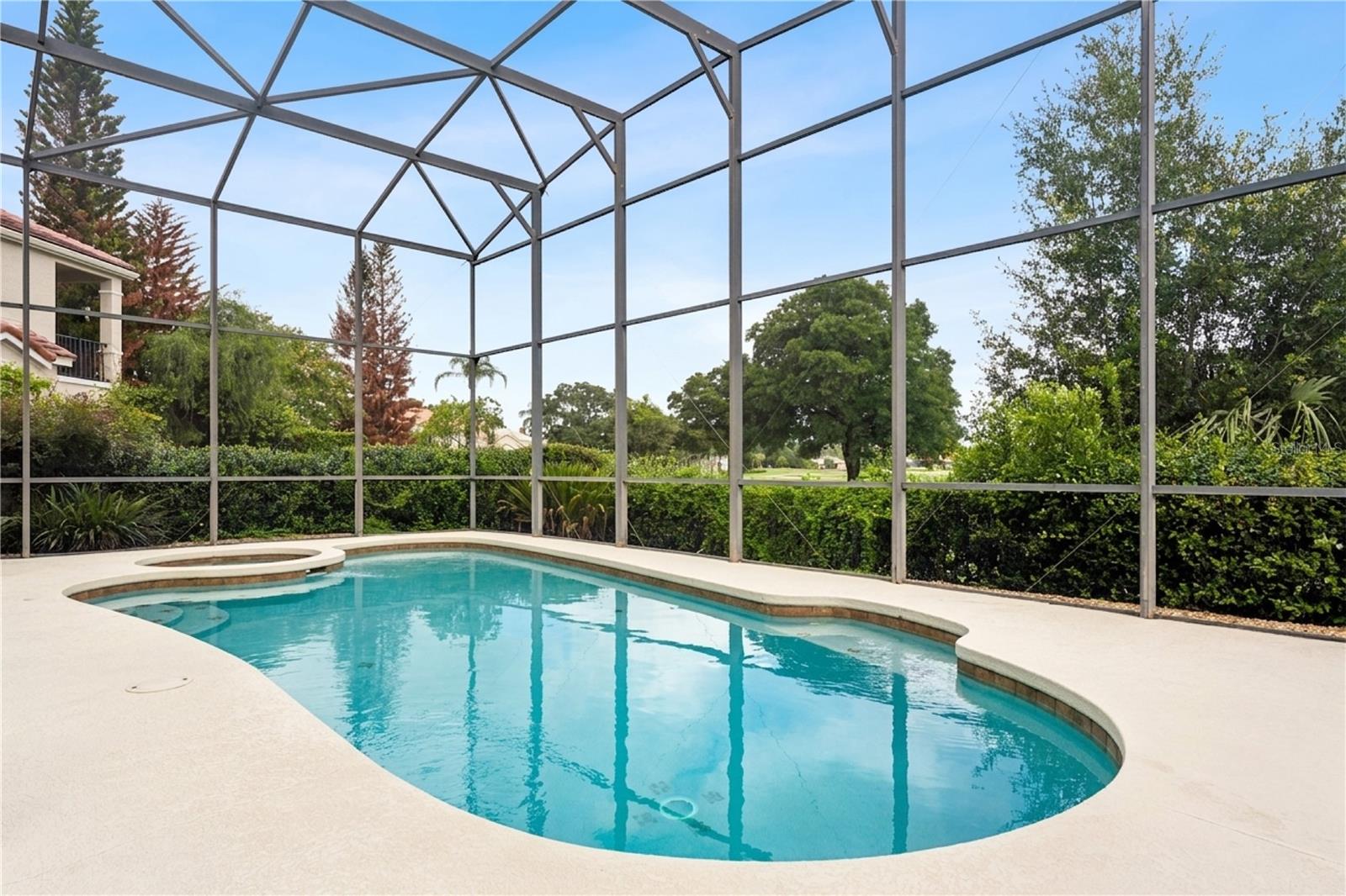 1240 GLENCREST DR — photo 5