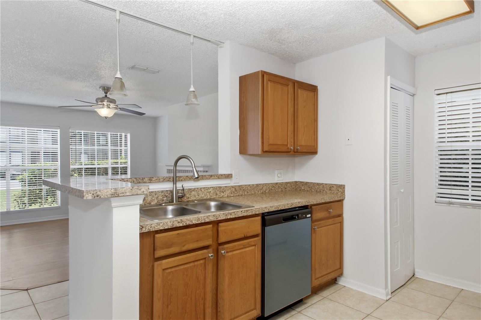 939 FRAMLINGHAM CT #103 — photo 12