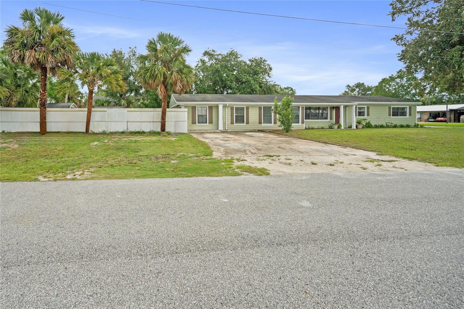 105 MIRROR DR — photo 6
