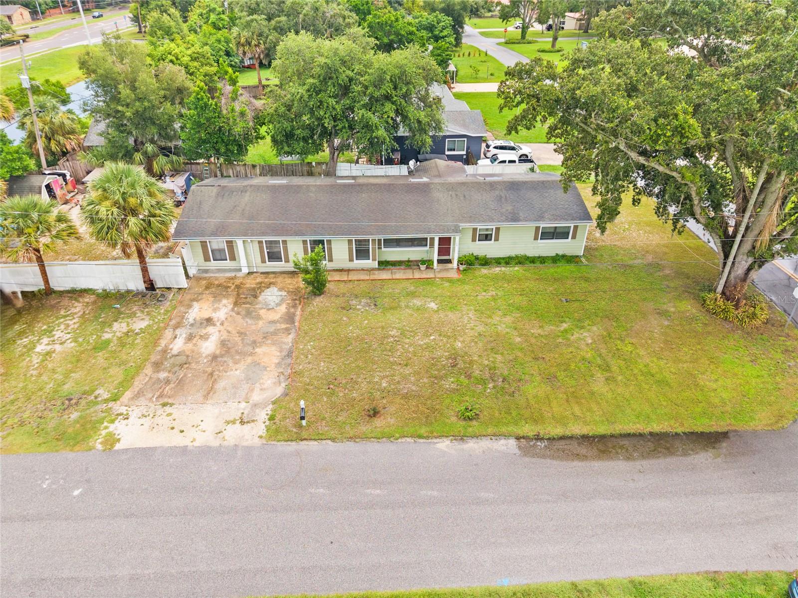 105 MIRROR DR — photo 10
