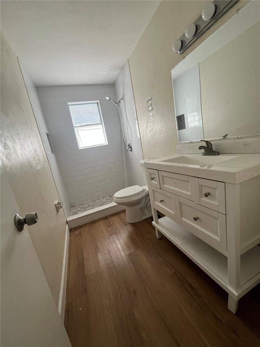 536 RUTH ST — photo 8