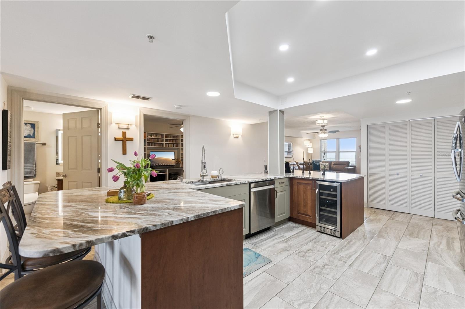 2055 S ATLANTIC AVE #705 — photo 7