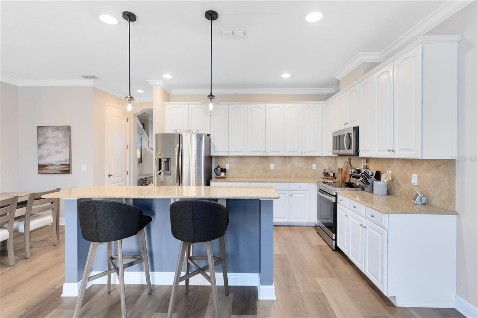 463 ELLIS SQUARE CT — photo 6