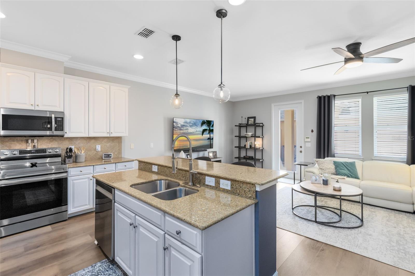 463 ELLIS SQUARE CT — photo 7