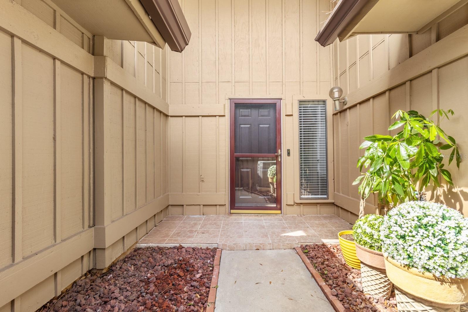 182 HERON BAY CIR — photo 6