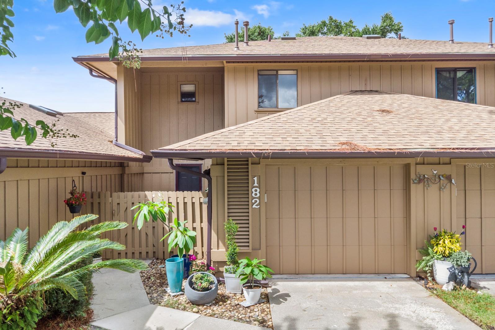 182 HERON BAY CIR