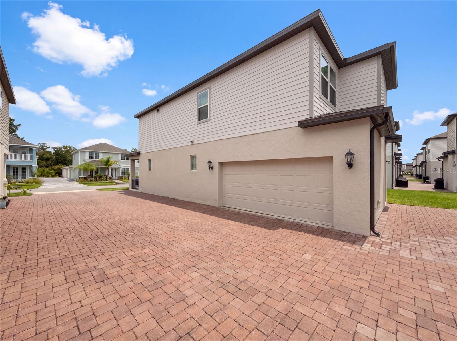 538 VENETIAN PALMS BLVD — photo 5