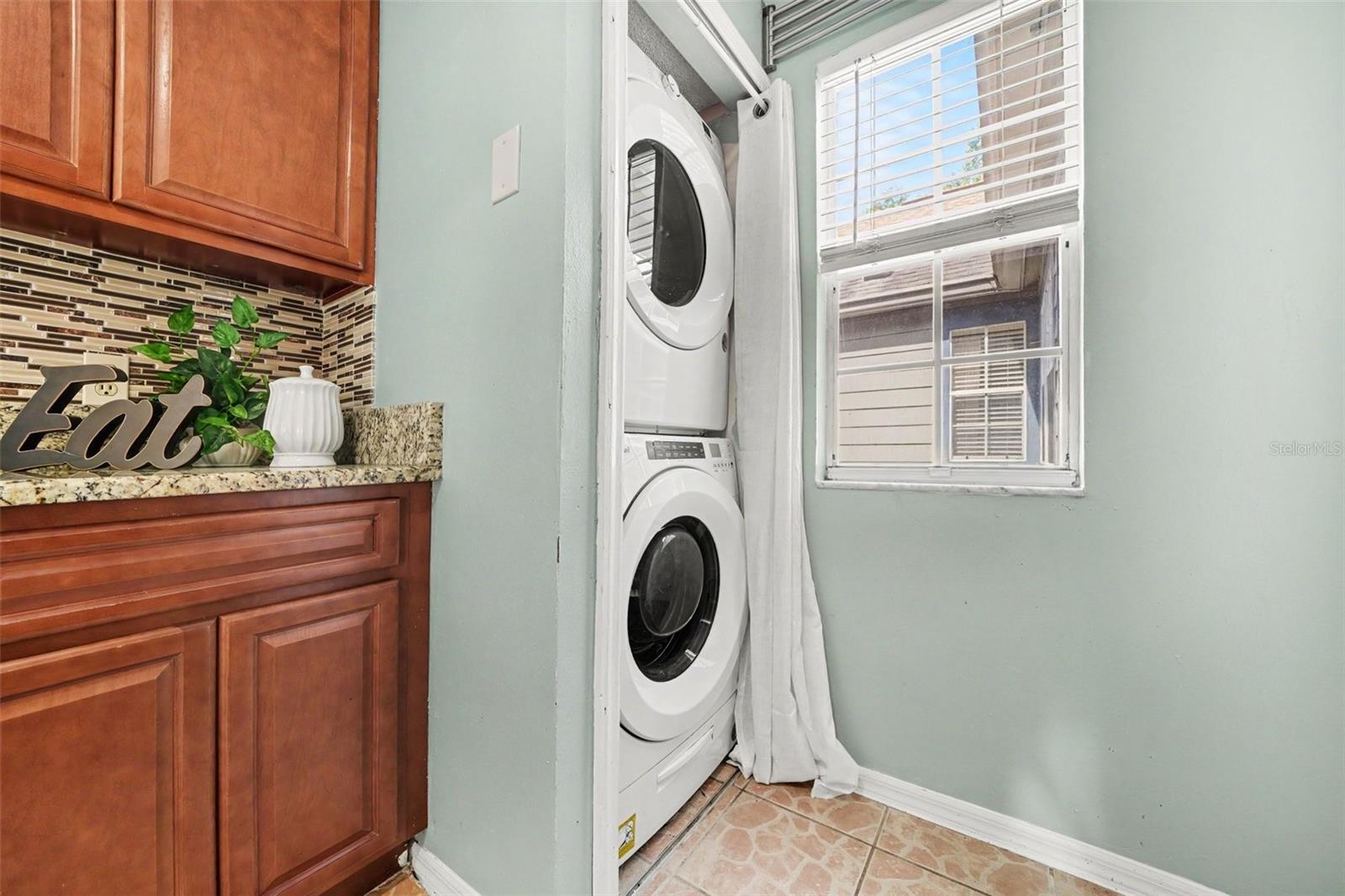 945 BAKEWELL CT #205 — photo 8