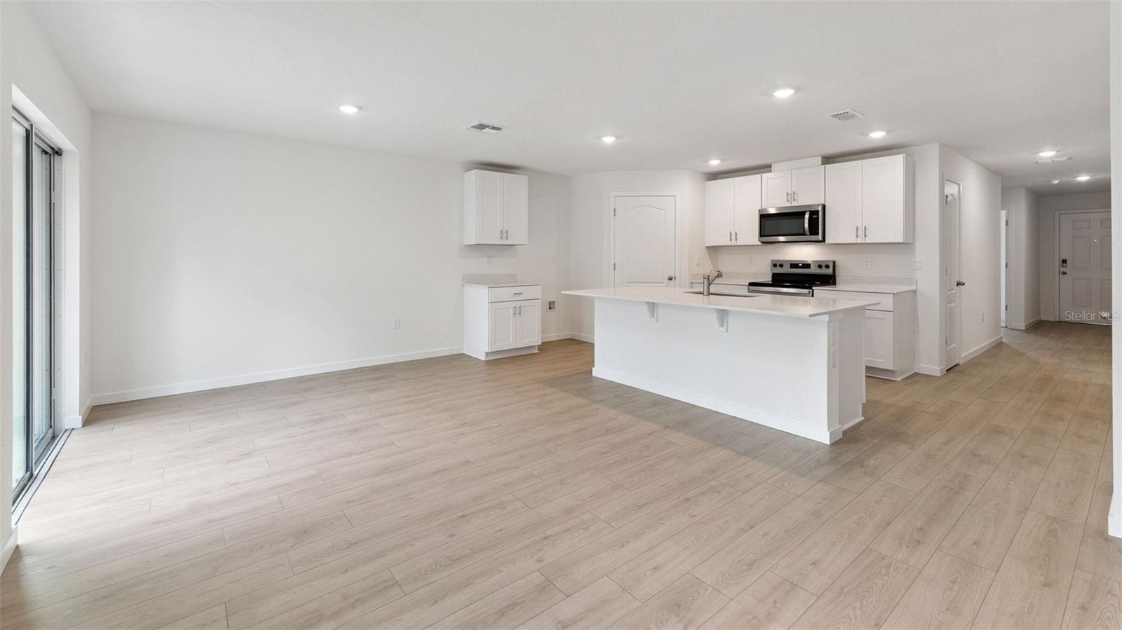 139 HEIRLOOM DR — photo 6