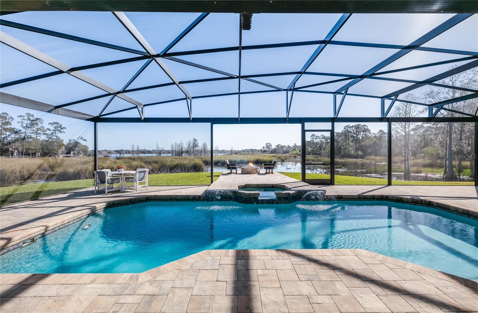 655 CALEDONIA PL — photo 3