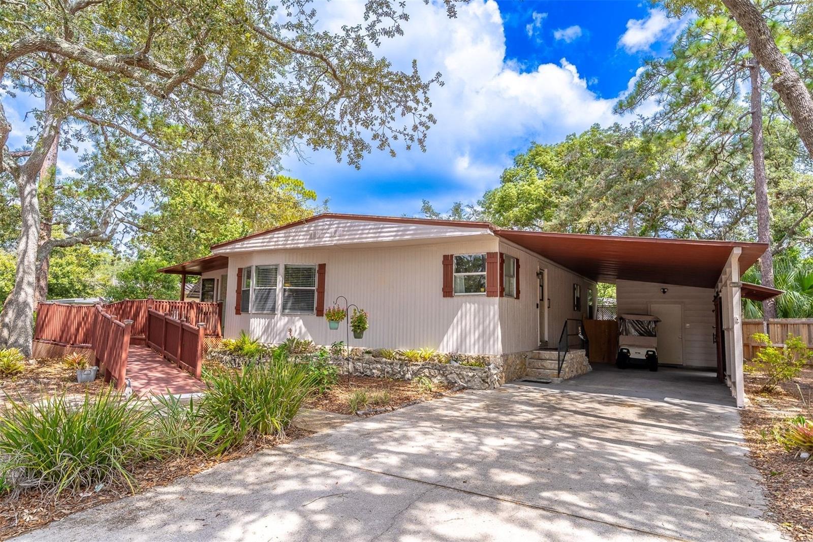 112 E PLANTATION BLVD — photo 6