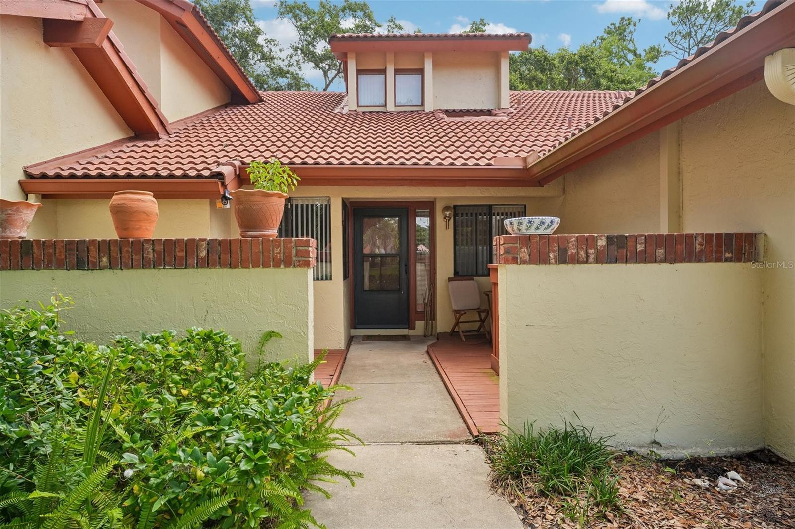 67 VILLAGE CIR #67