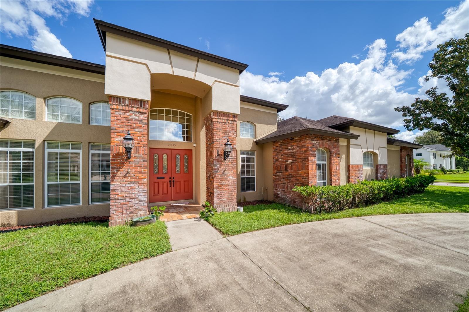 2335 FOREST CLUB DR — photo 3