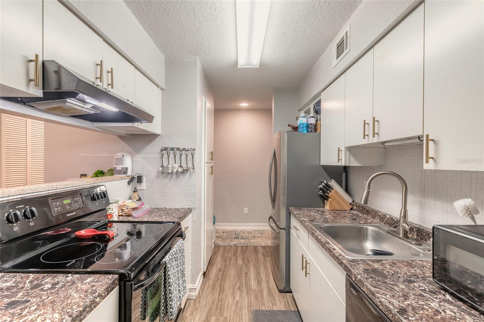 1401 S PALMETTO AVE #300 — photo 8