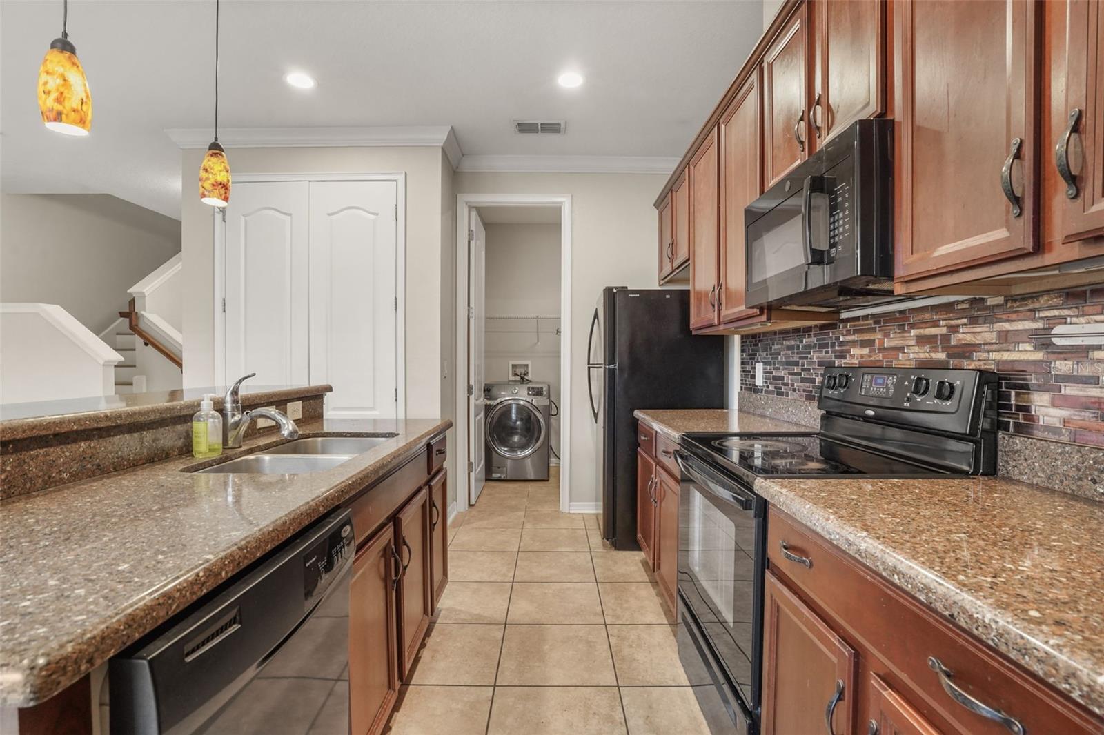 561 TELFAIR SQUARE CT — photo 12