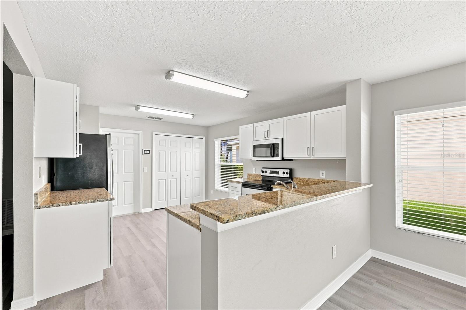 516 BELLA ROSA CIR — photo 11