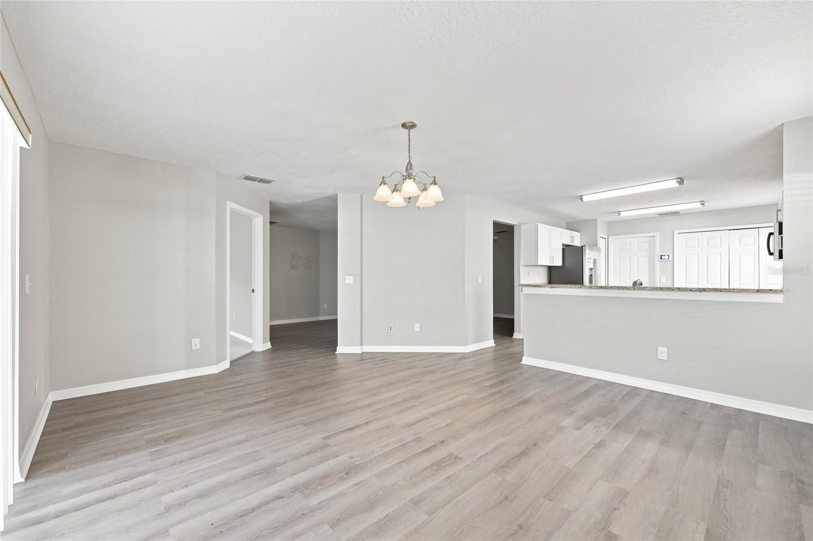 516 BELLA ROSA CIR — photo 10