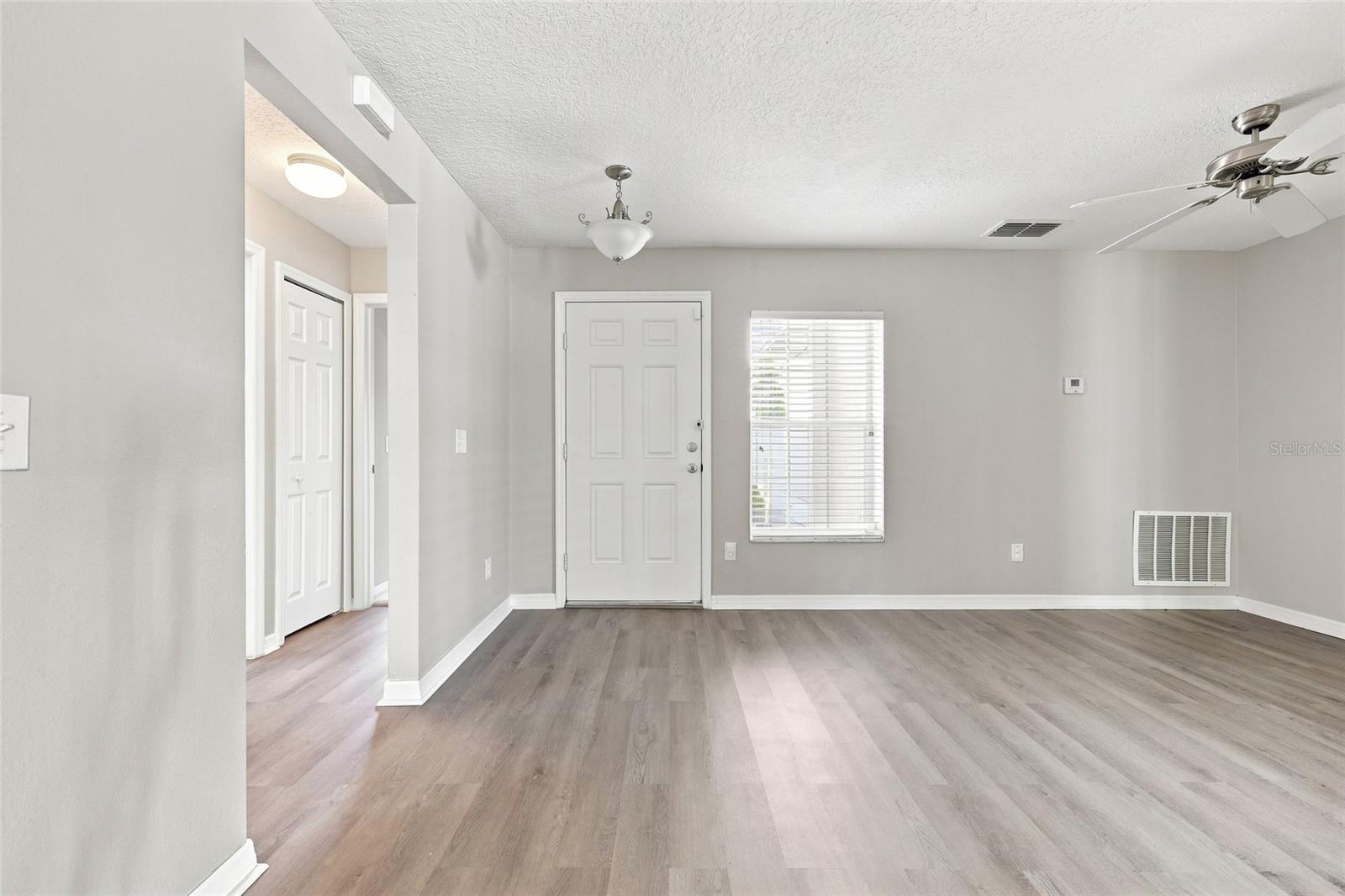 516 BELLA ROSA CIR — photo 3