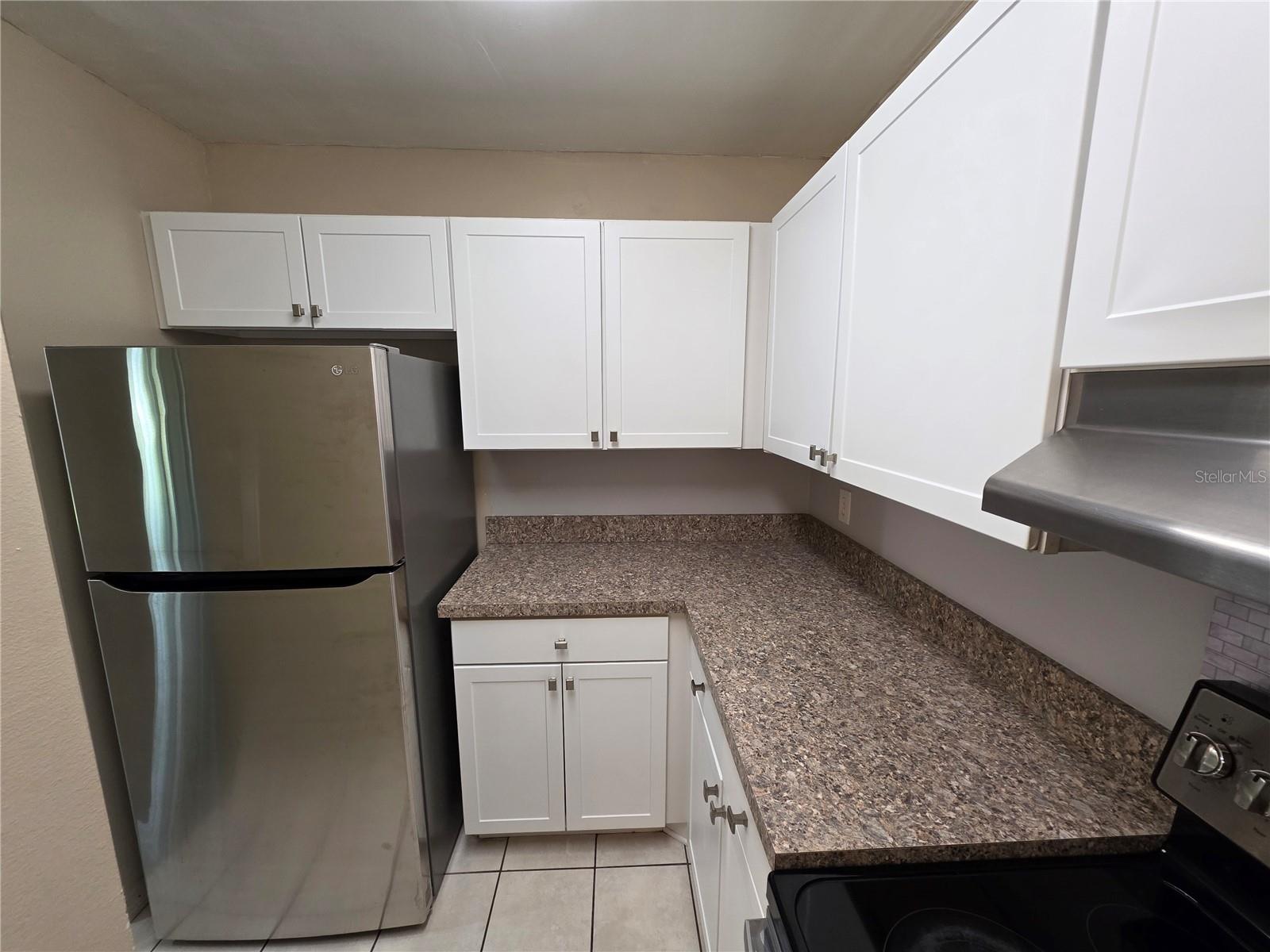 110 CYPRESS WOODS CT #12C — photo 9