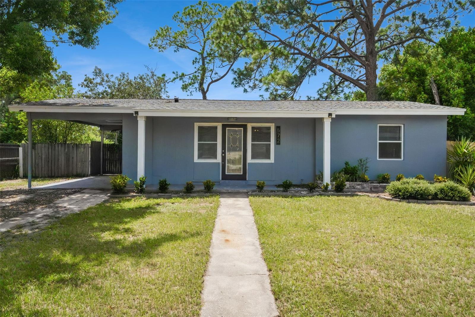 572 E NORMANDY BLVD