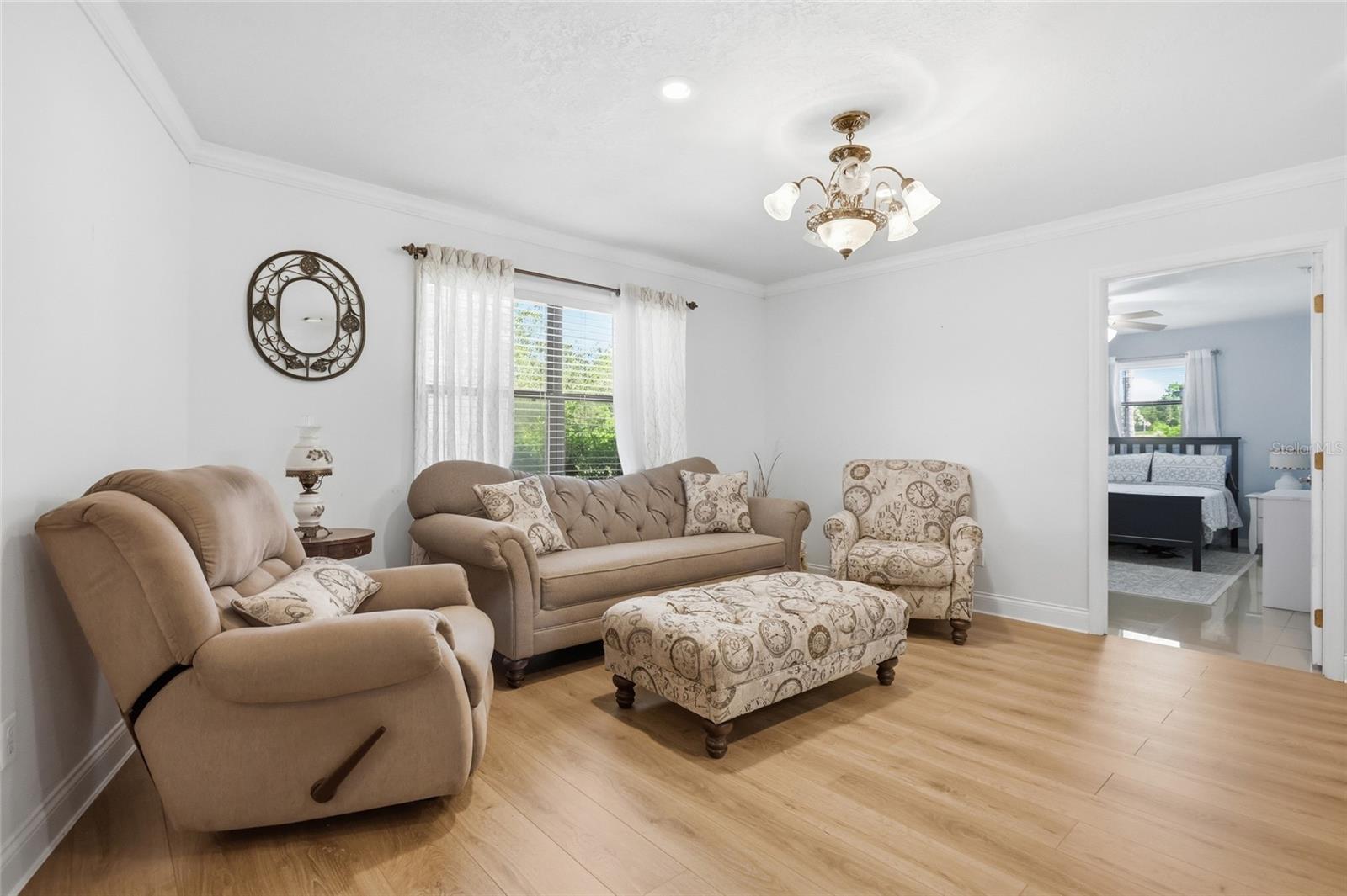 2249 E UNION CIR — photo 11
