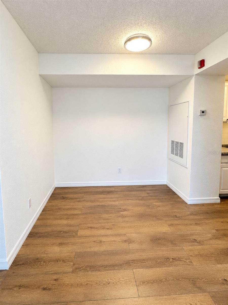 3732 IDLEBROOK CIR NW #100 — photo 4