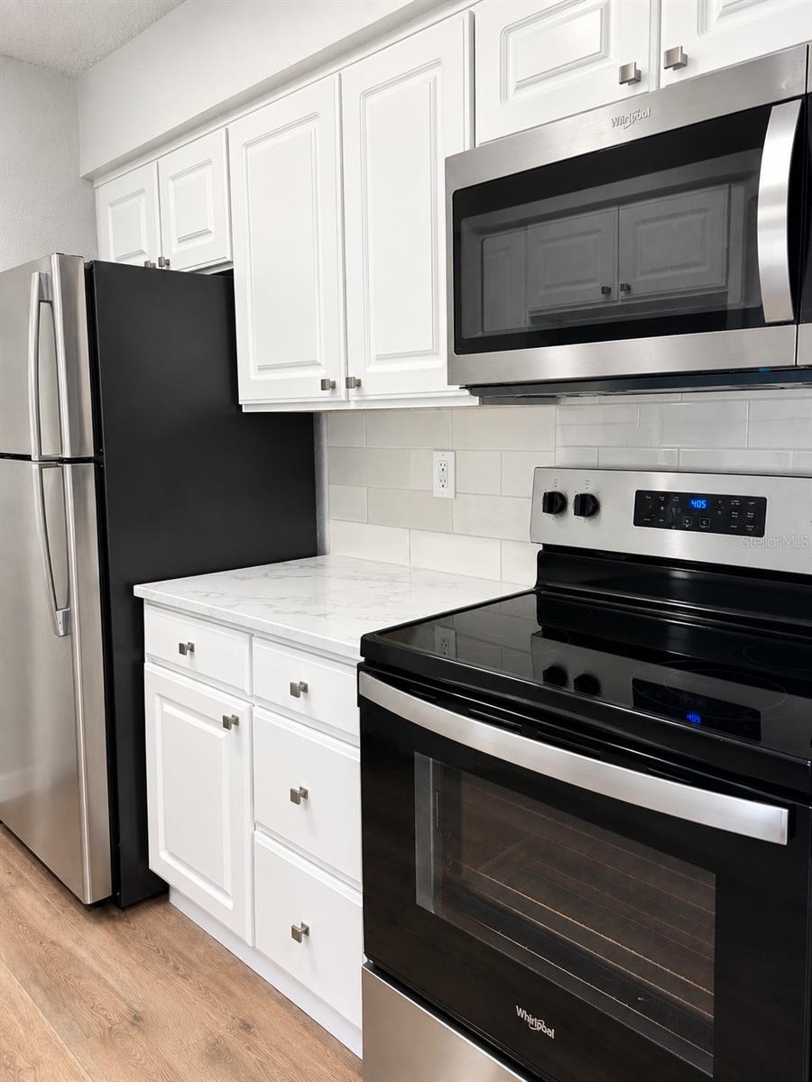 3732 IDLEBROOK CIR NW #100 — photo 8