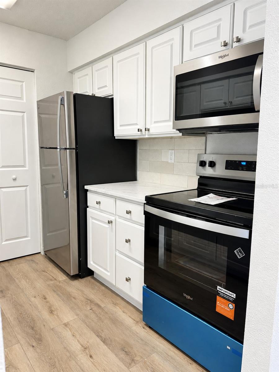 3732 IDLEBROOK CIR NW #100 — photo 10