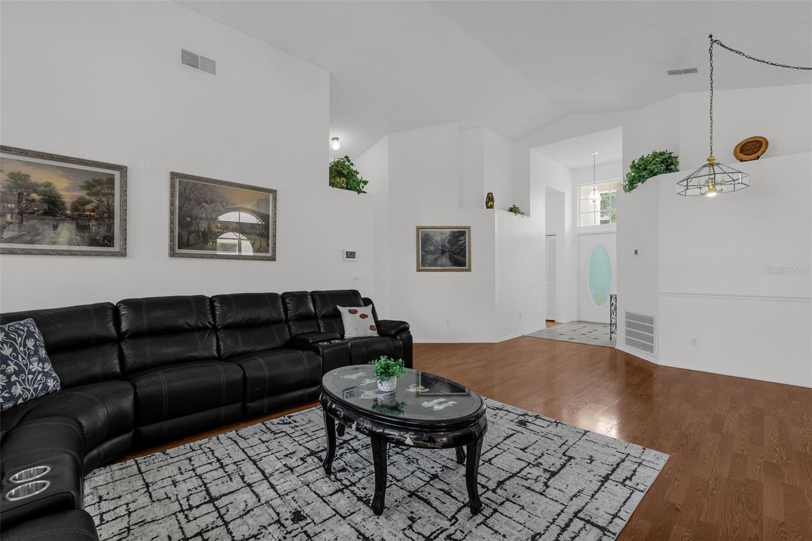 502 BRIGHTVIEW DR — photo 5