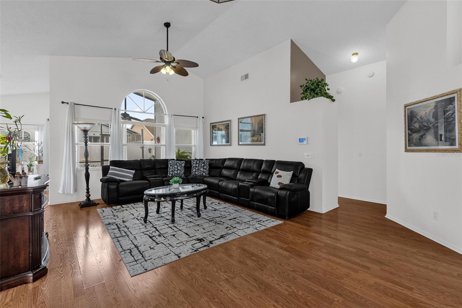 502 BRIGHTVIEW DR — photo 6