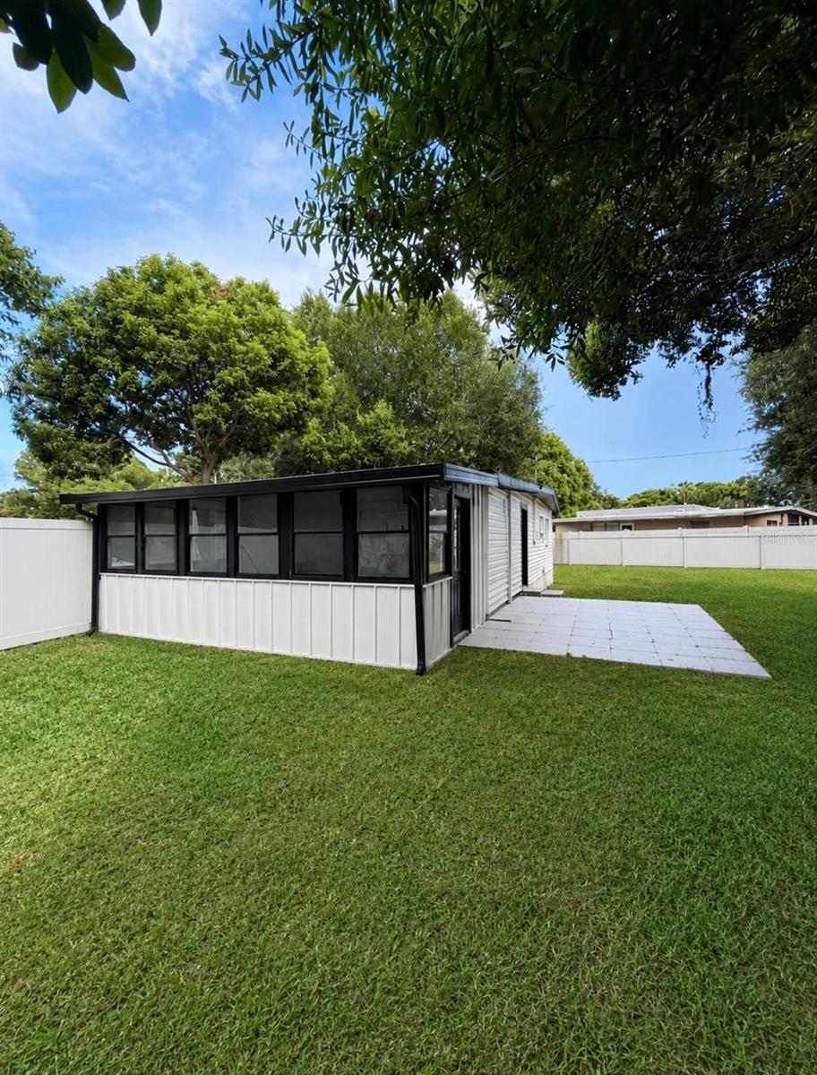 101 CLUB RD — photo 12
