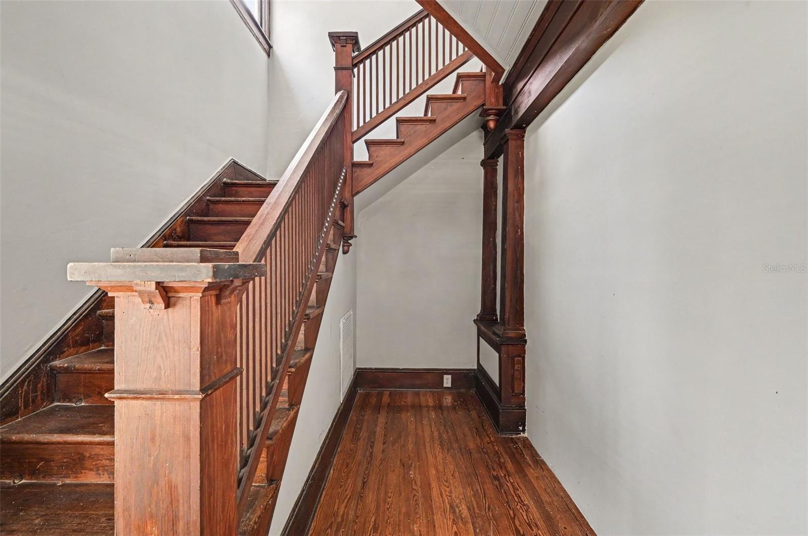 309 S PARK AVE #201 — photo 4