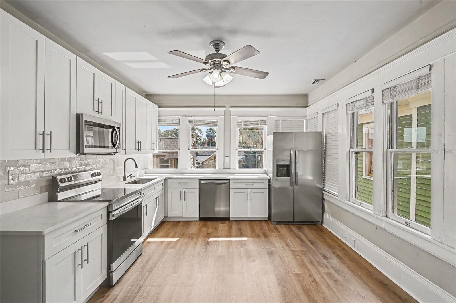 309 S PARK AVE #201 — photo 7