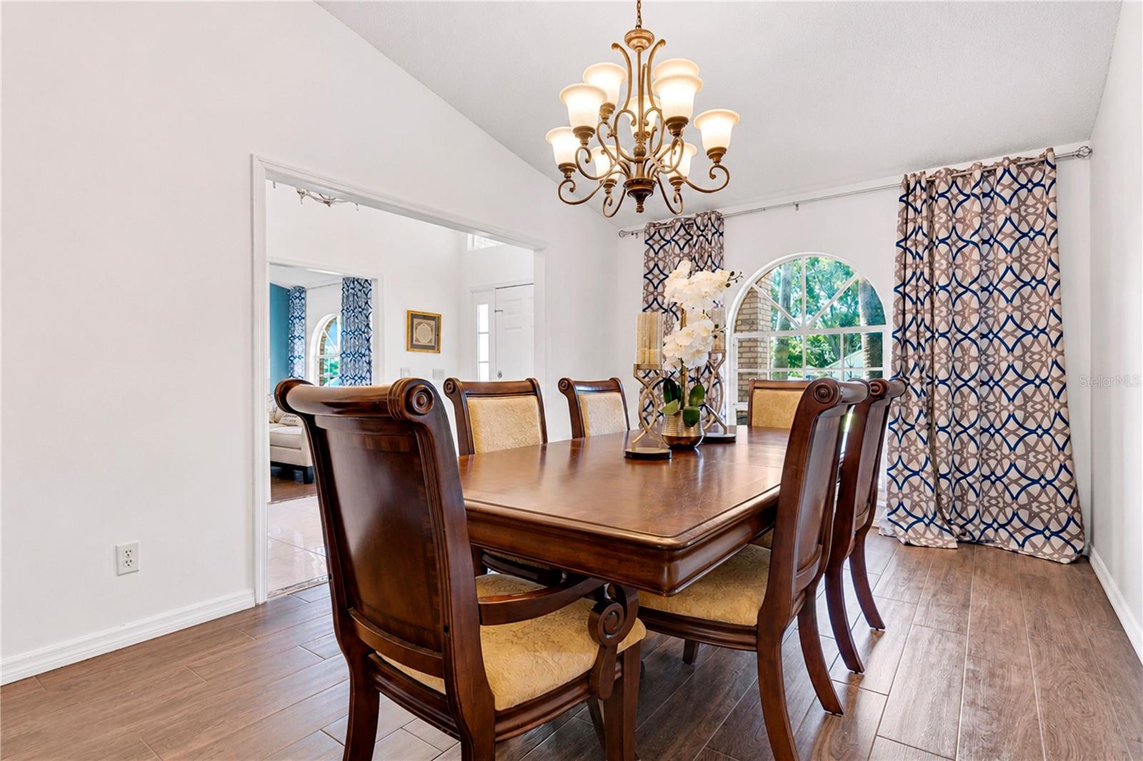 530 WHITECAP COVE CT — photo 5