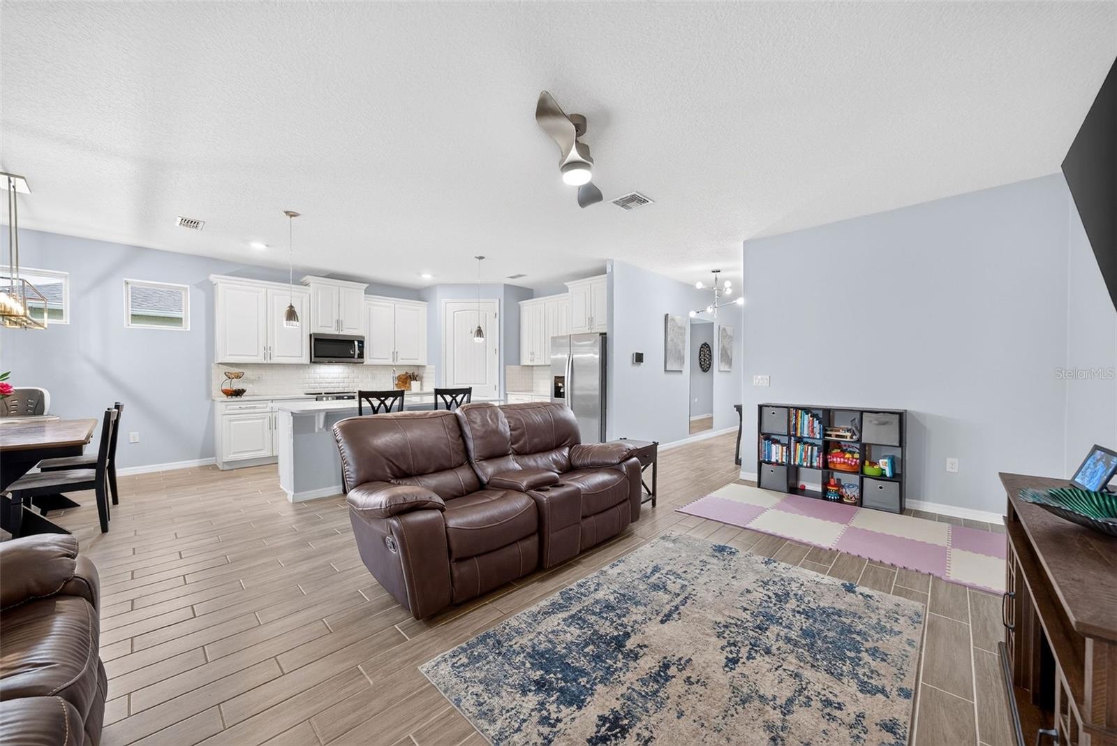 1446 SAVOY LN — photo 4