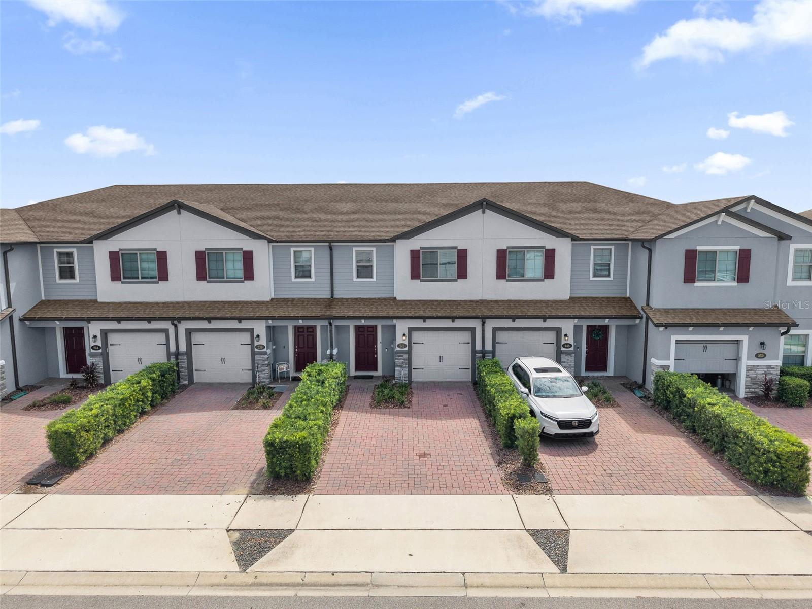 242 CEDAR BARK LN — photo 3