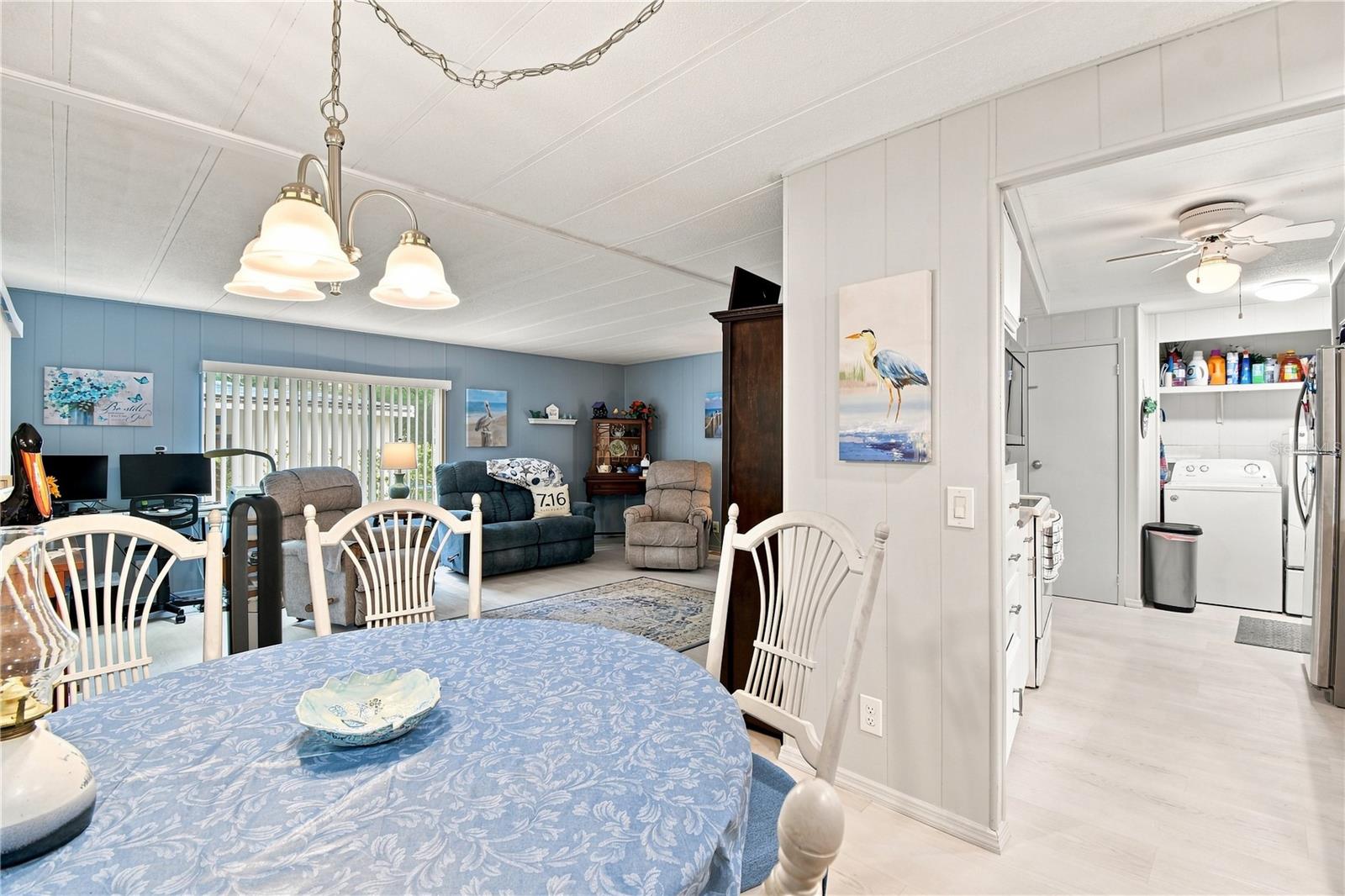 552 PINE NEEDLE CT — photo 12