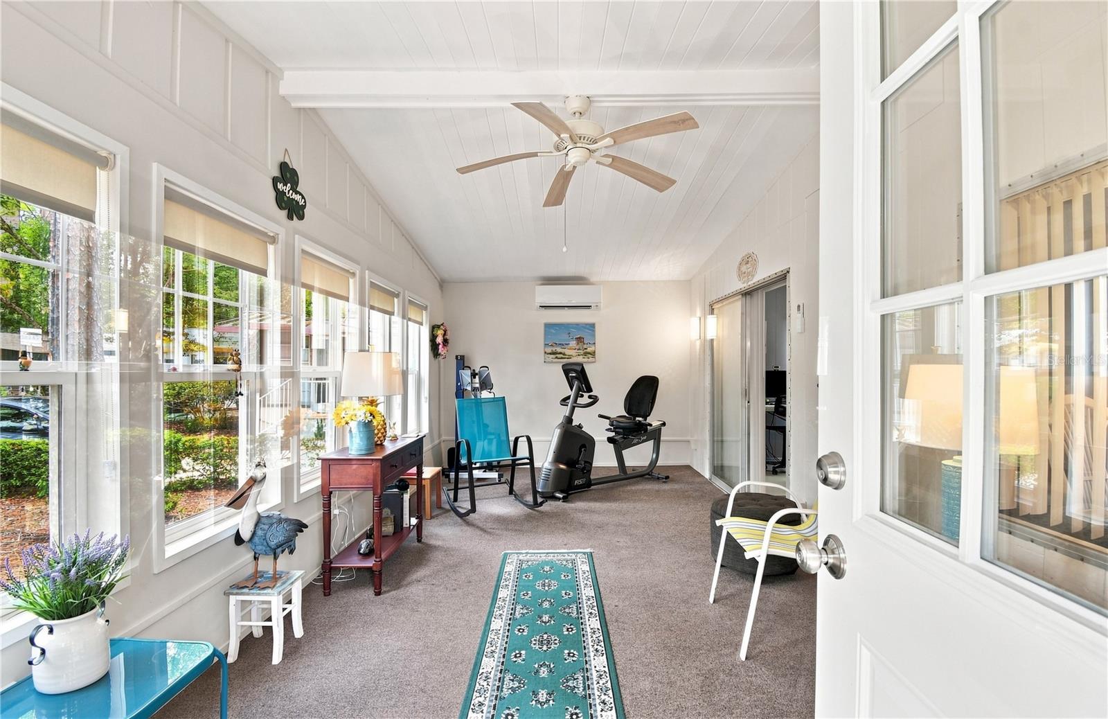 552 PINE NEEDLE CT — photo 4