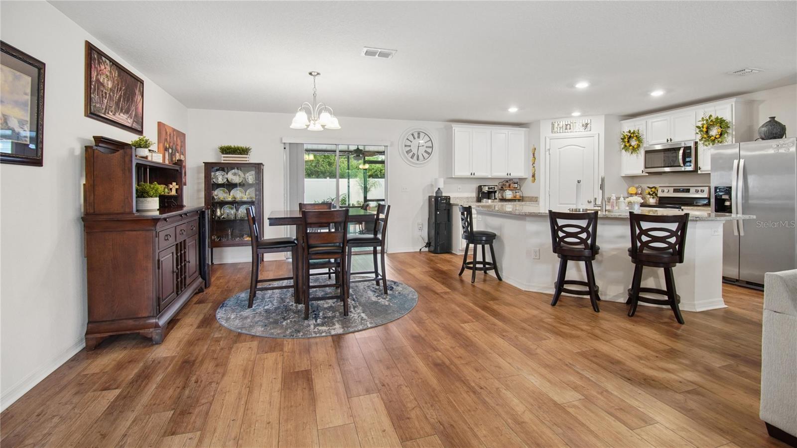 17 RUTH DR — photo 3