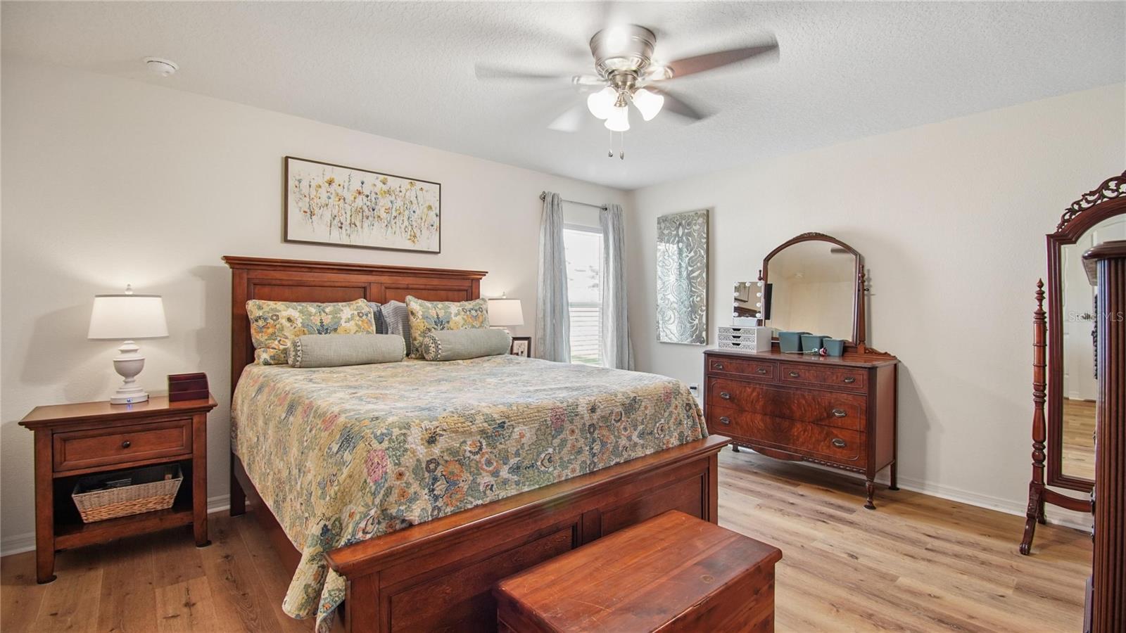 17 RUTH DR — photo 10