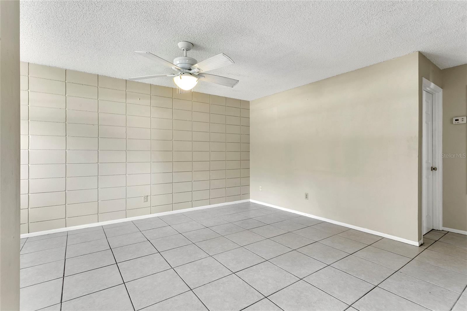 230 S 4TH ST — photo 5