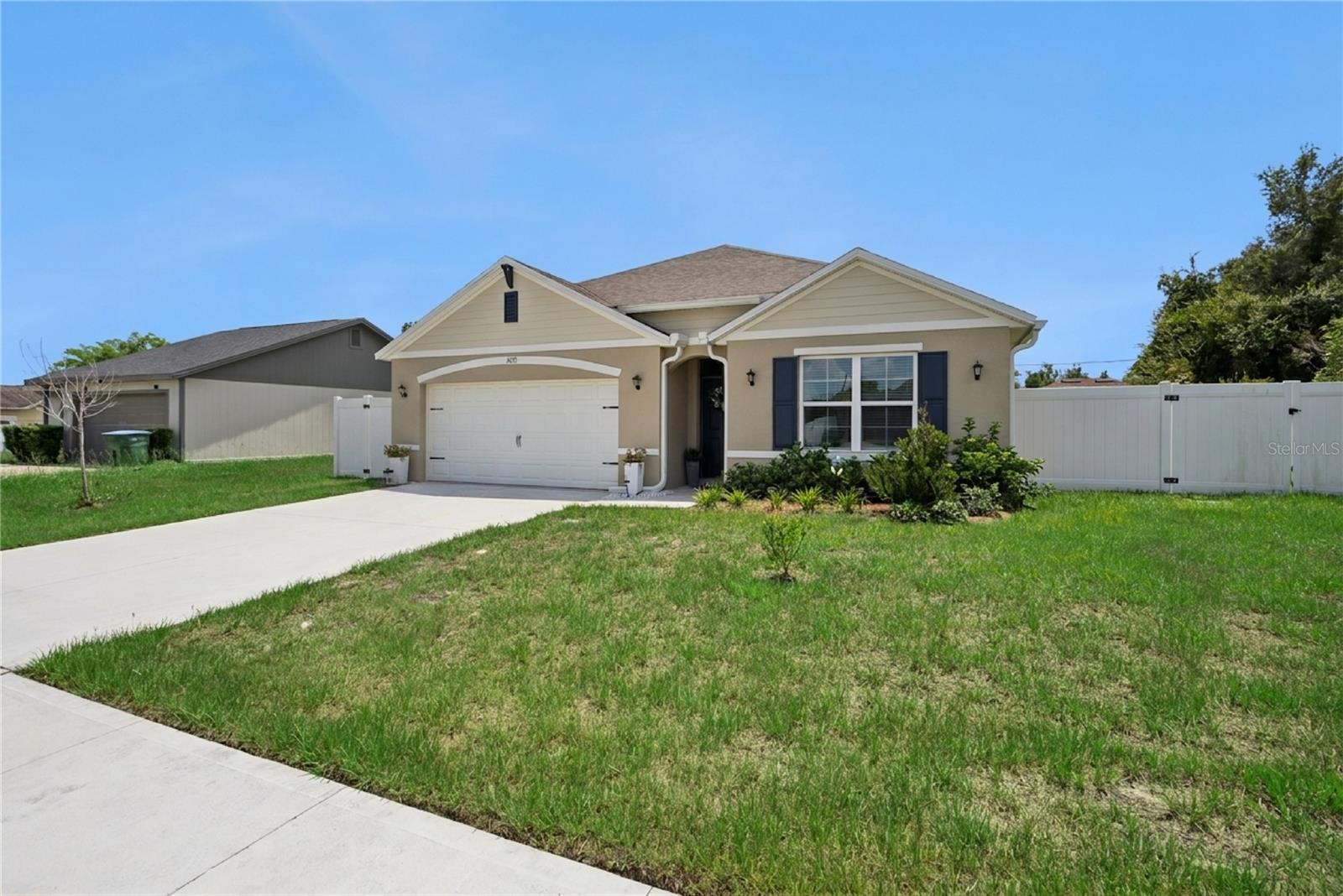 2073 SWANSON DR — photo 2