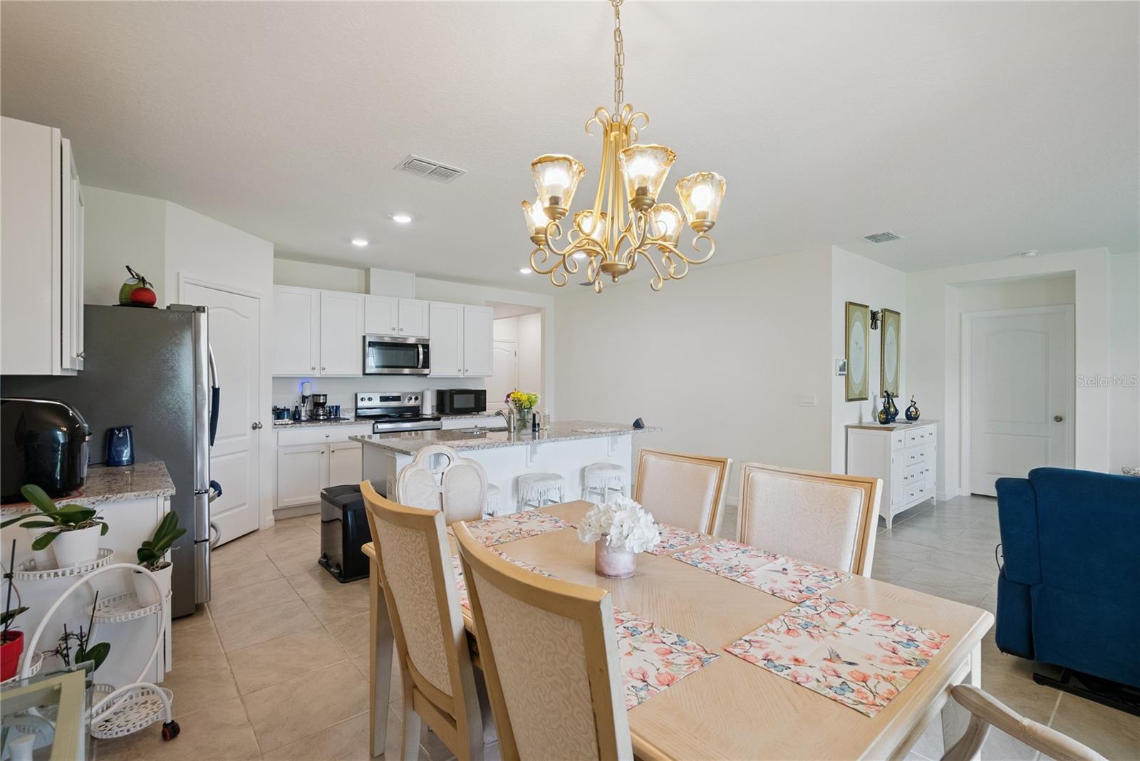2073 SWANSON DR — photo 11