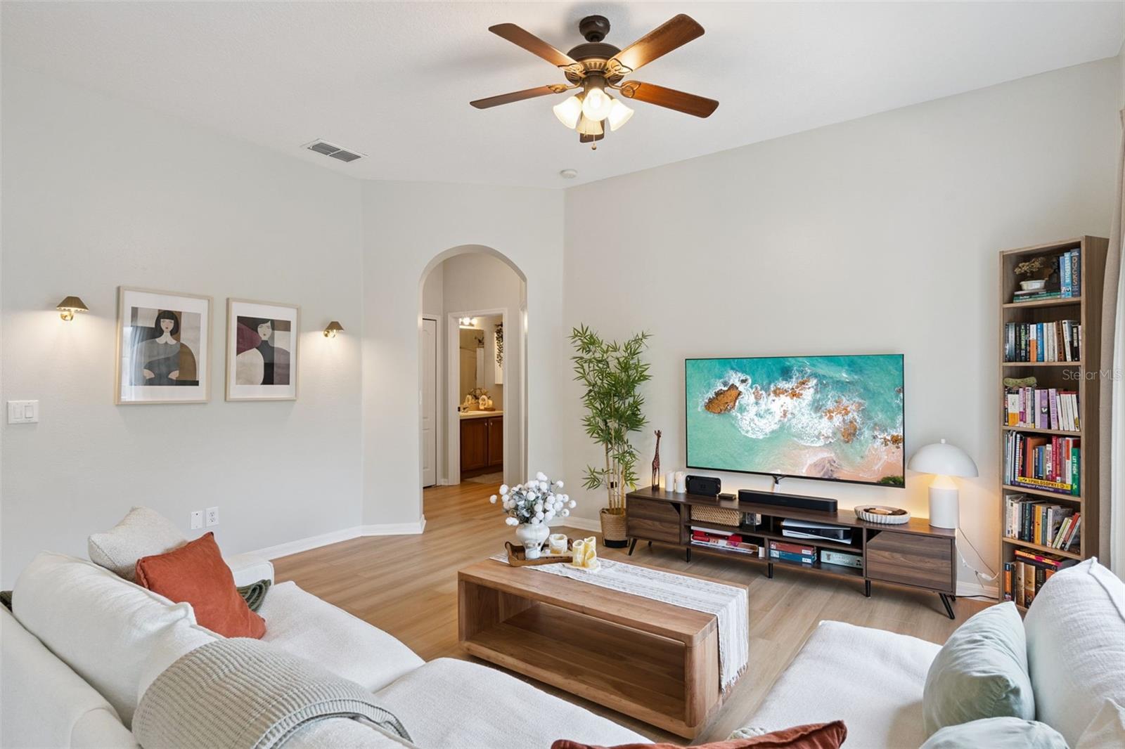 1610 PINE OAK TRL — photo 5