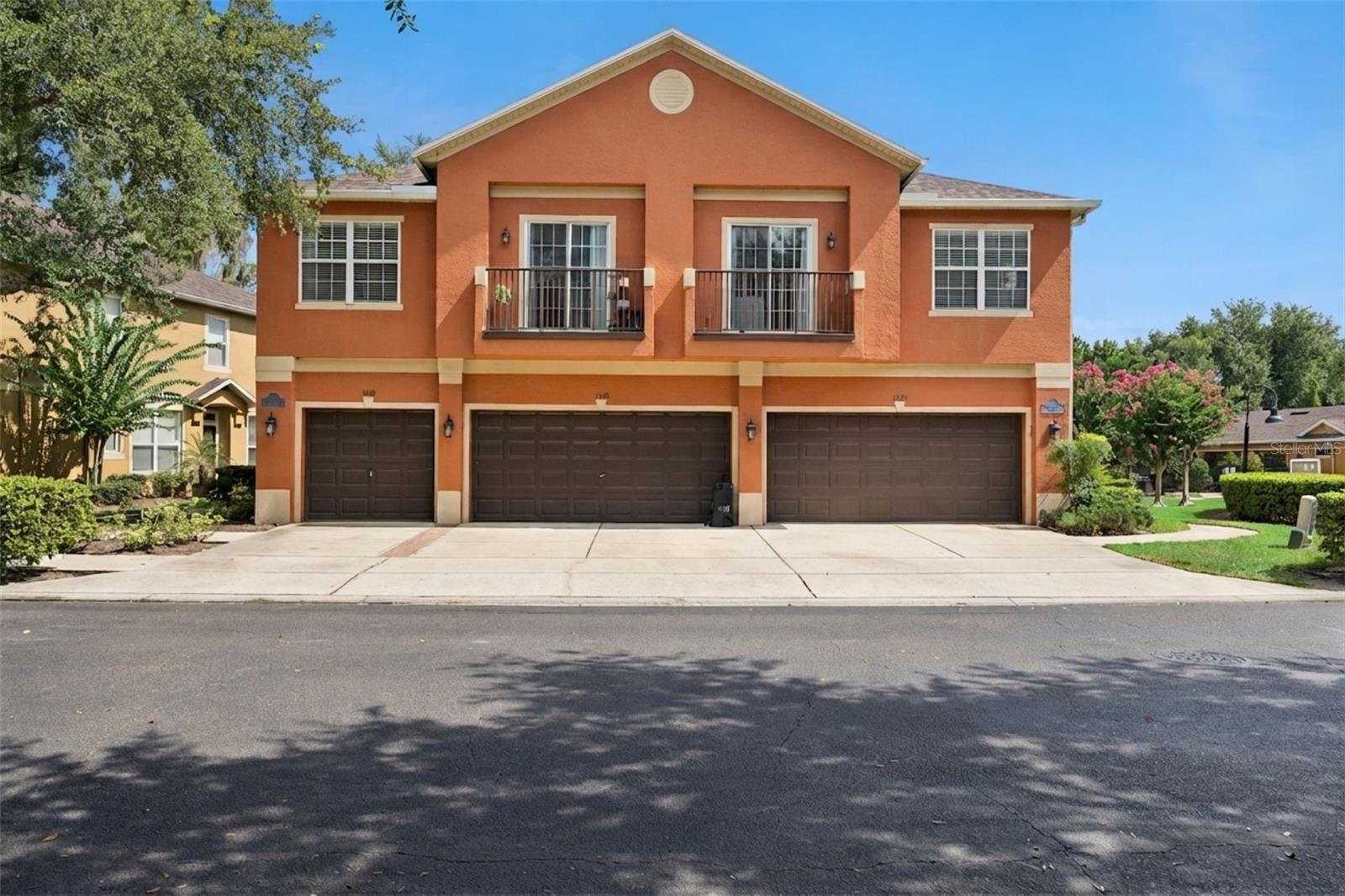 1610 PINE OAK TRL