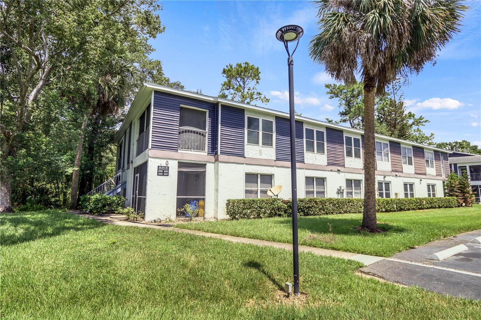 2005 NORTHLAKE DR