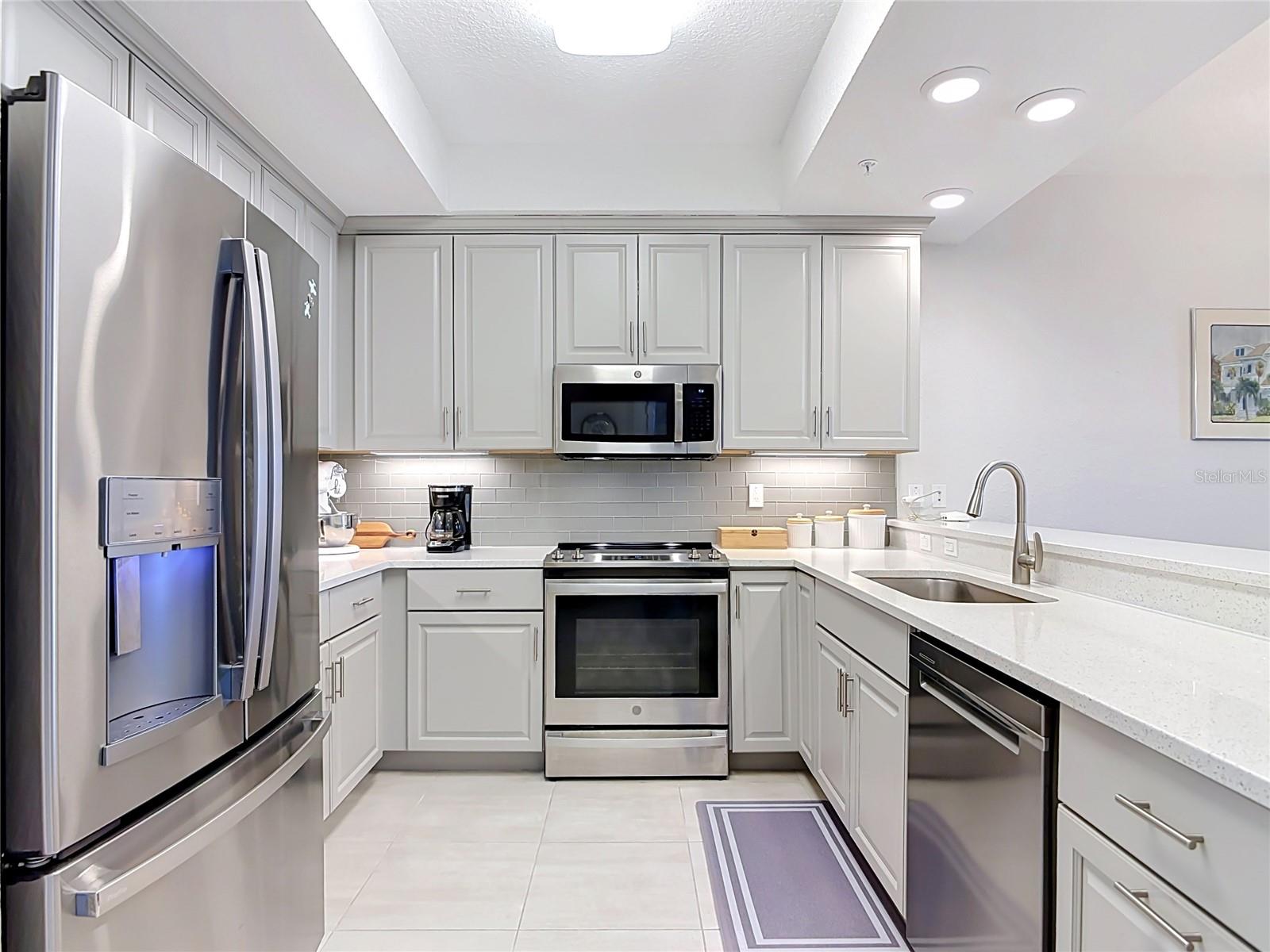 2 RIVERWALK DR #404 — photo 4