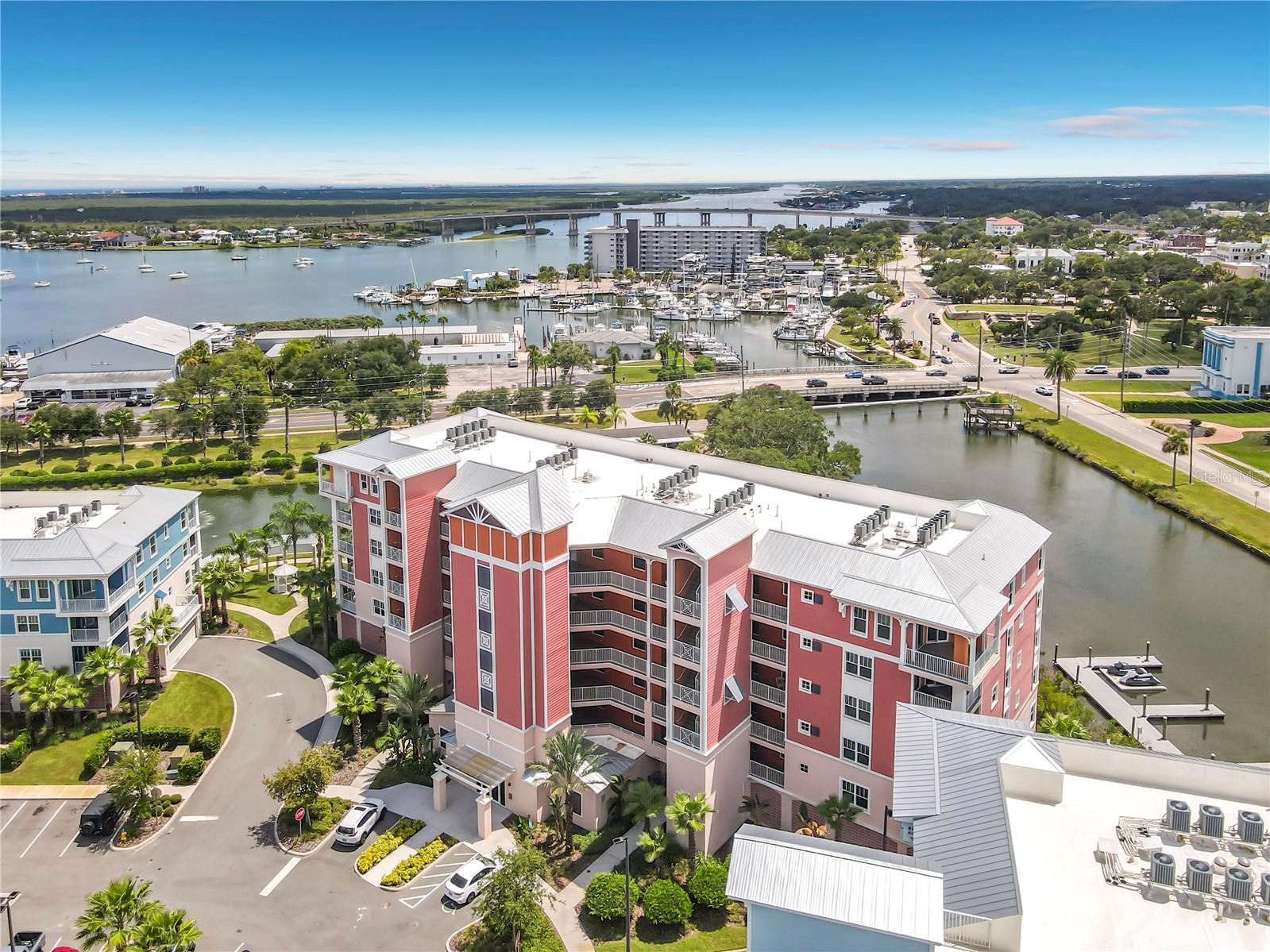 2 RIVERWALK DR #404