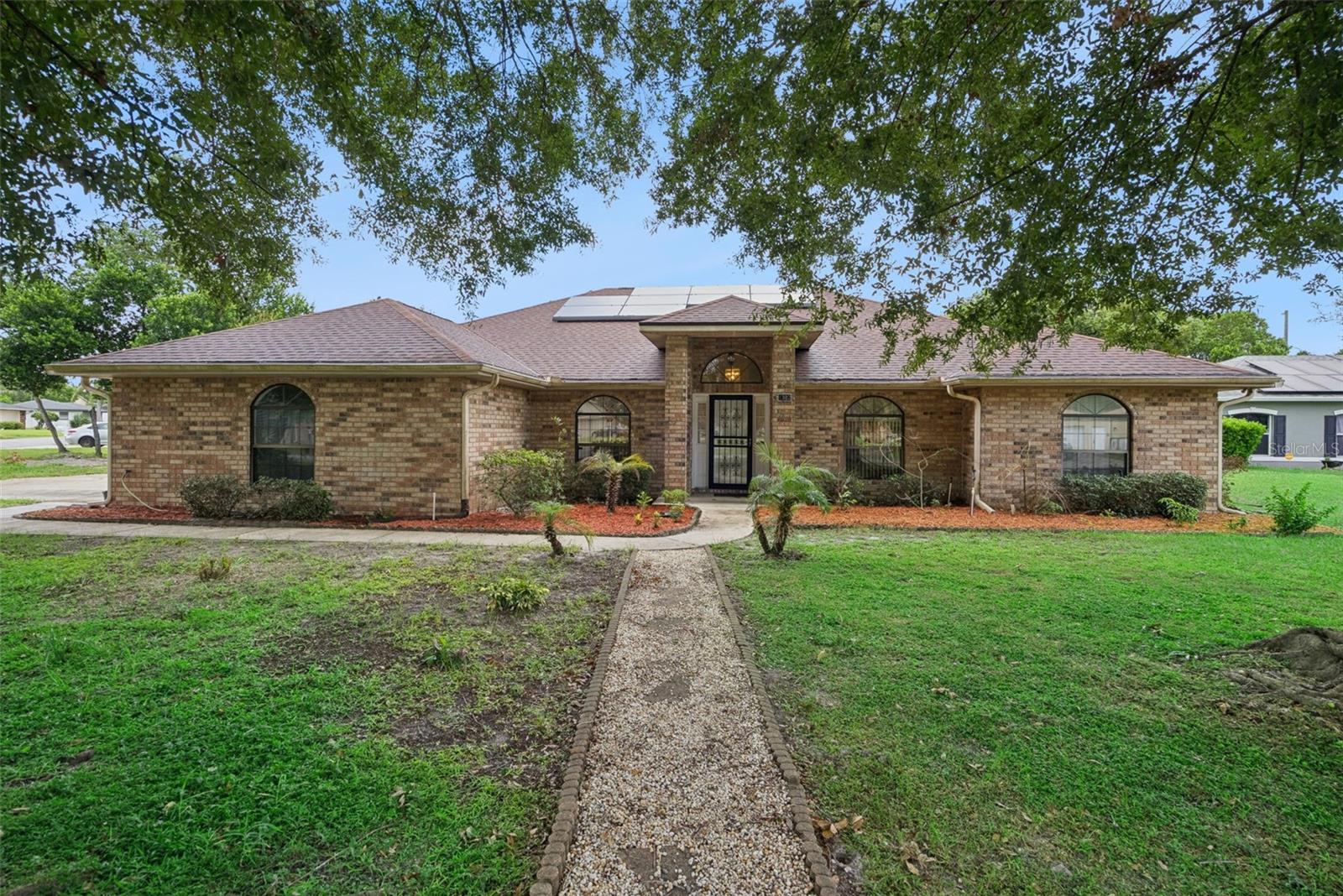 1302 LYDIA DR